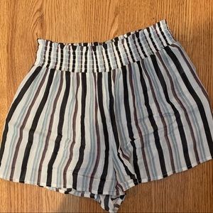 Flowy striped shorts
